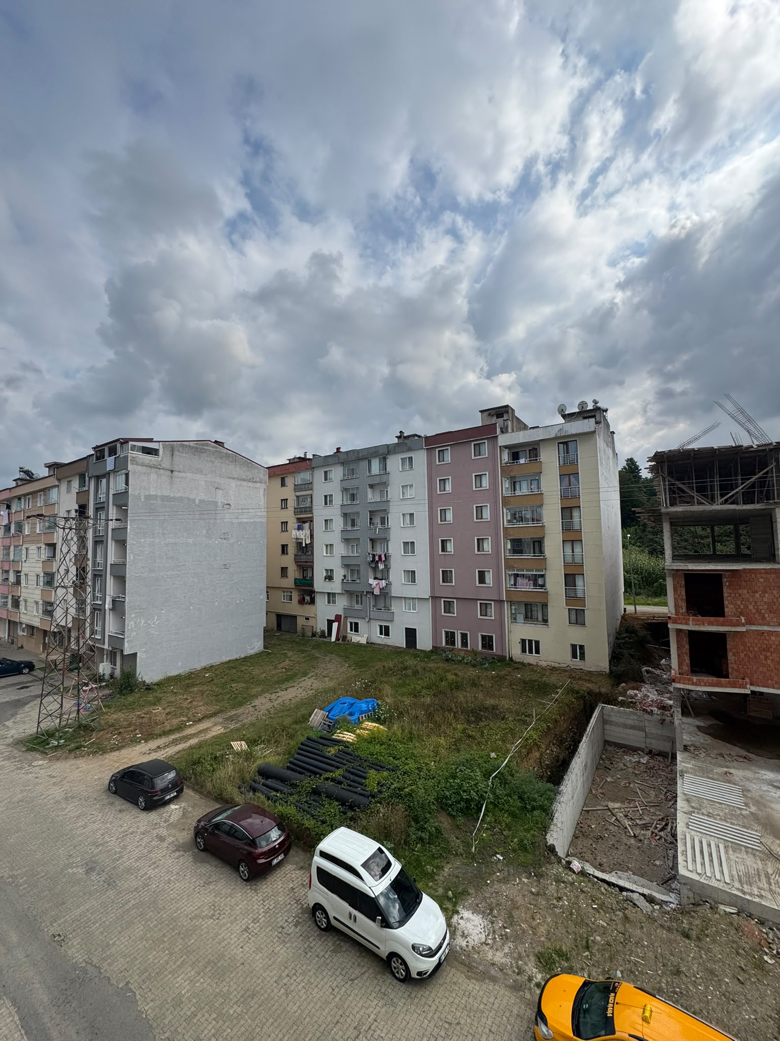 MABEL'DEN FATİH MH. 3+1 2CEPHESİ AÇIK ARA KAT ACİL SATILIK DAİRE